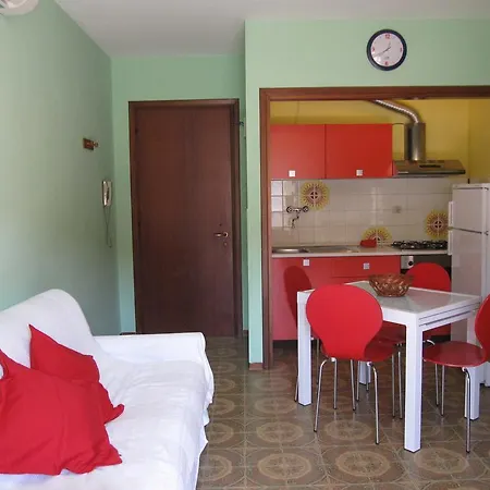 Claudia Апартаменты *